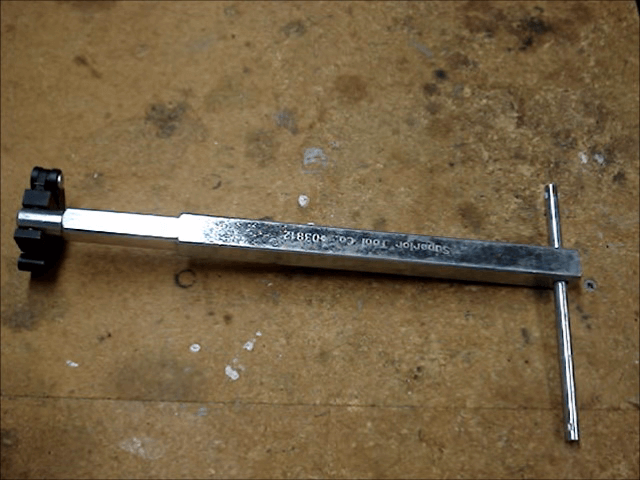Basin wrench 